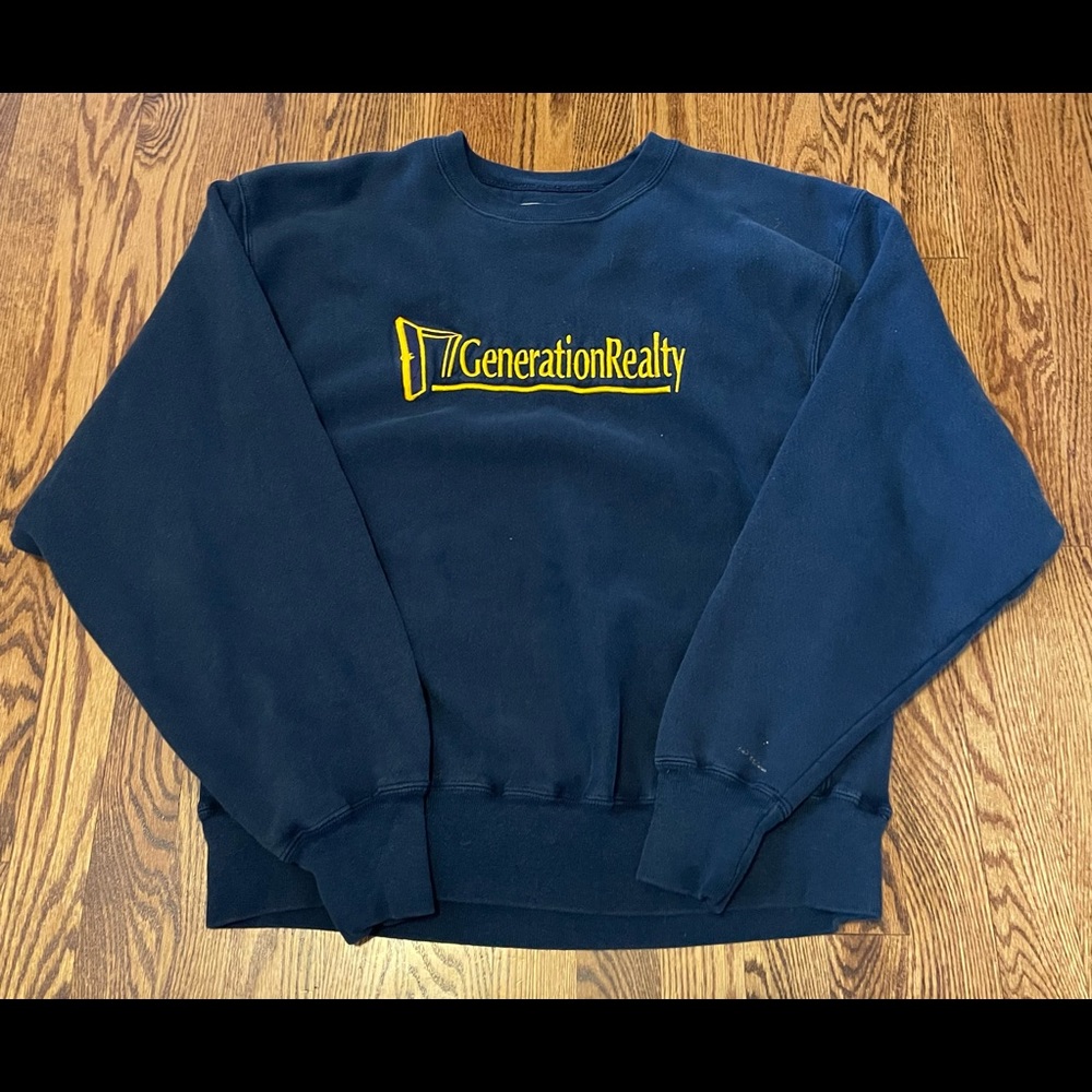 Sweatshirt - Picture 2 of 5